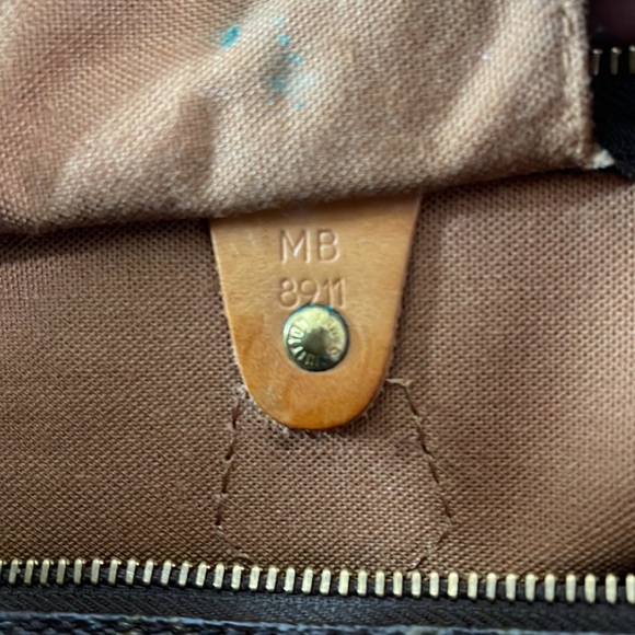 Authentic vintage Louis Vuitton authentic speedy 35 without the strap! - Picture 6 of 14